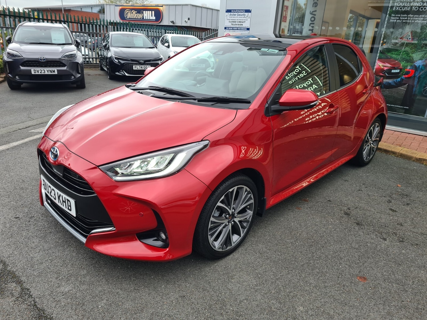 Used Toyota Yaris 2023 for sale - 76475191: Photo 3