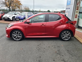 Used Toyota Yaris 2023 for sale - 76475191: Photo