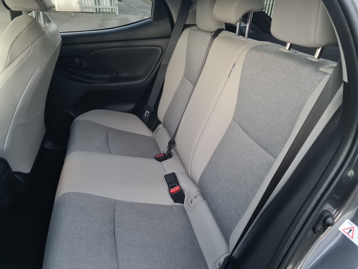 Used Toyota Yaris 2023 for sale - 77019927: Photo 20