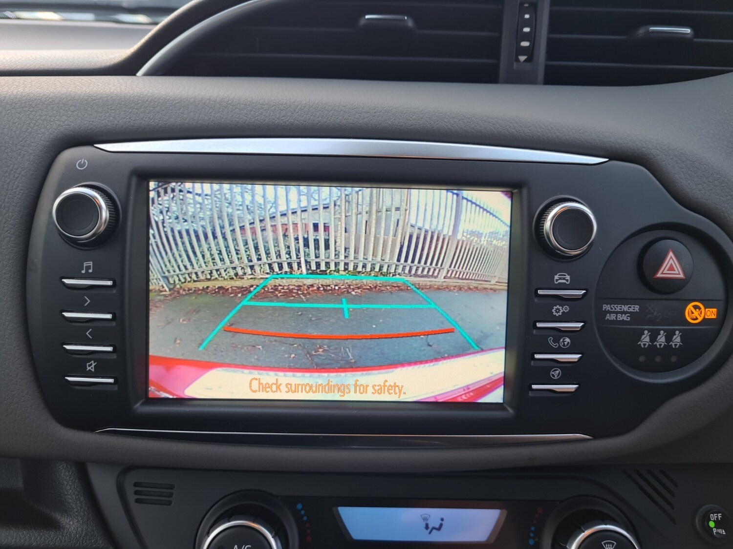 Used Toyota Yaris 2018 for sale - 77178093: Photo 14