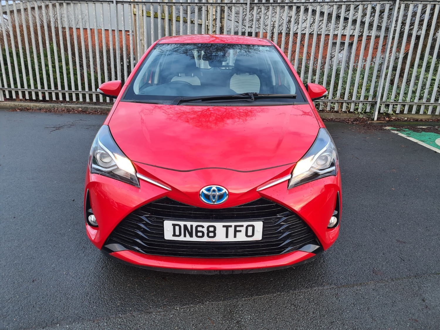 Used Toyota Yaris 2018 for sale - 77178093: Photo 2
