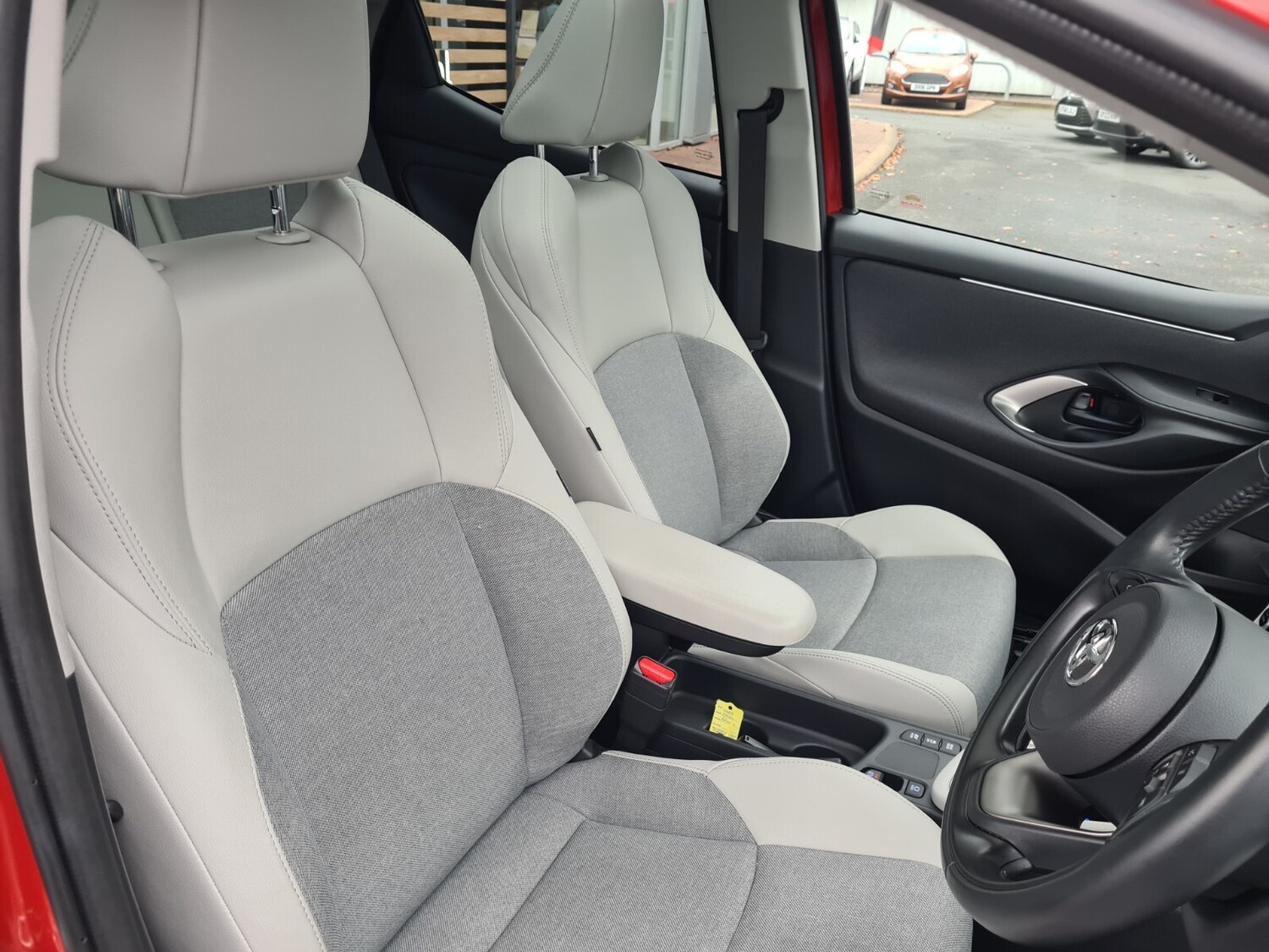 Used Toyota Yaris 2023 for sale - 76856456: Photo 17