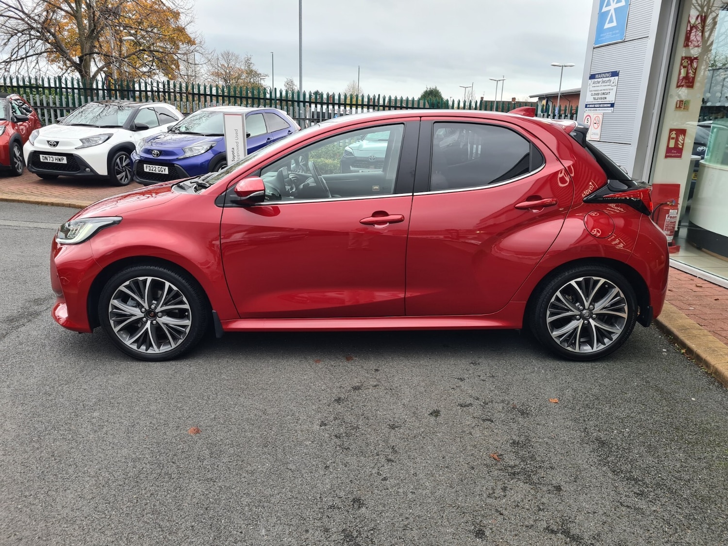 Used Toyota Yaris 2023 for sale - 76856456: Photo 4