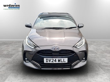 Used Toyota Yaris 2024 for sale - 79230163: Photo