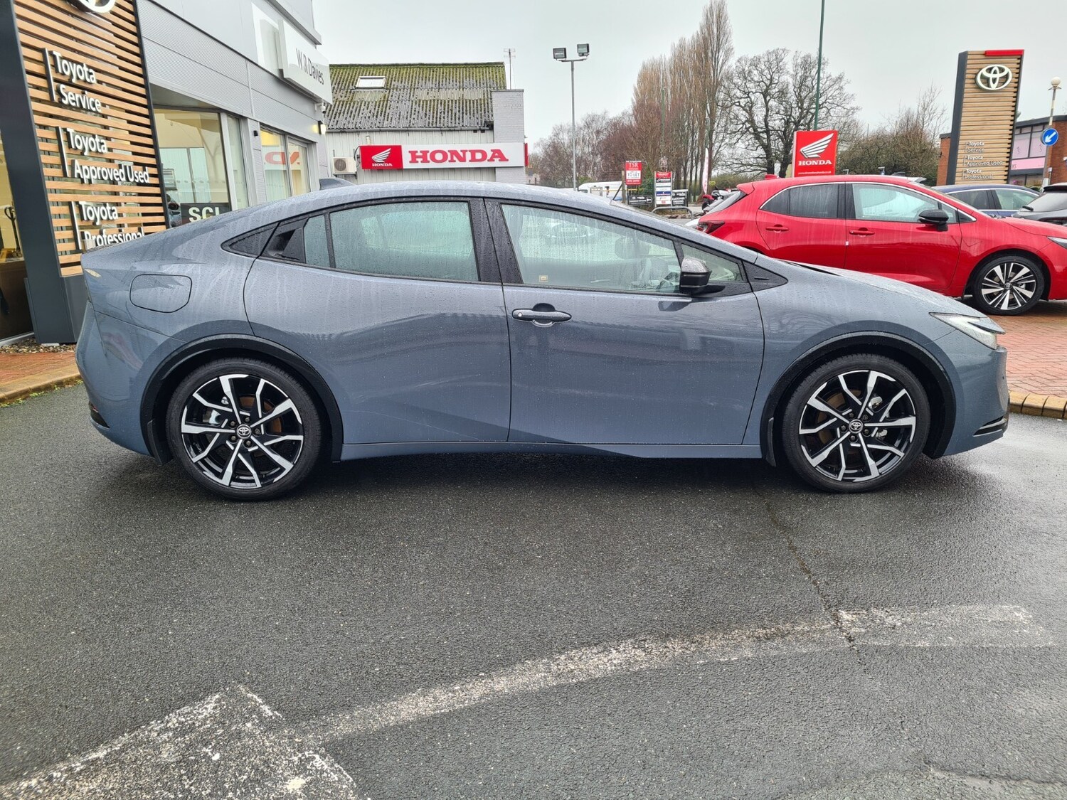 Used Toyota Prius 2025 for sale - 77710915: Photo 8