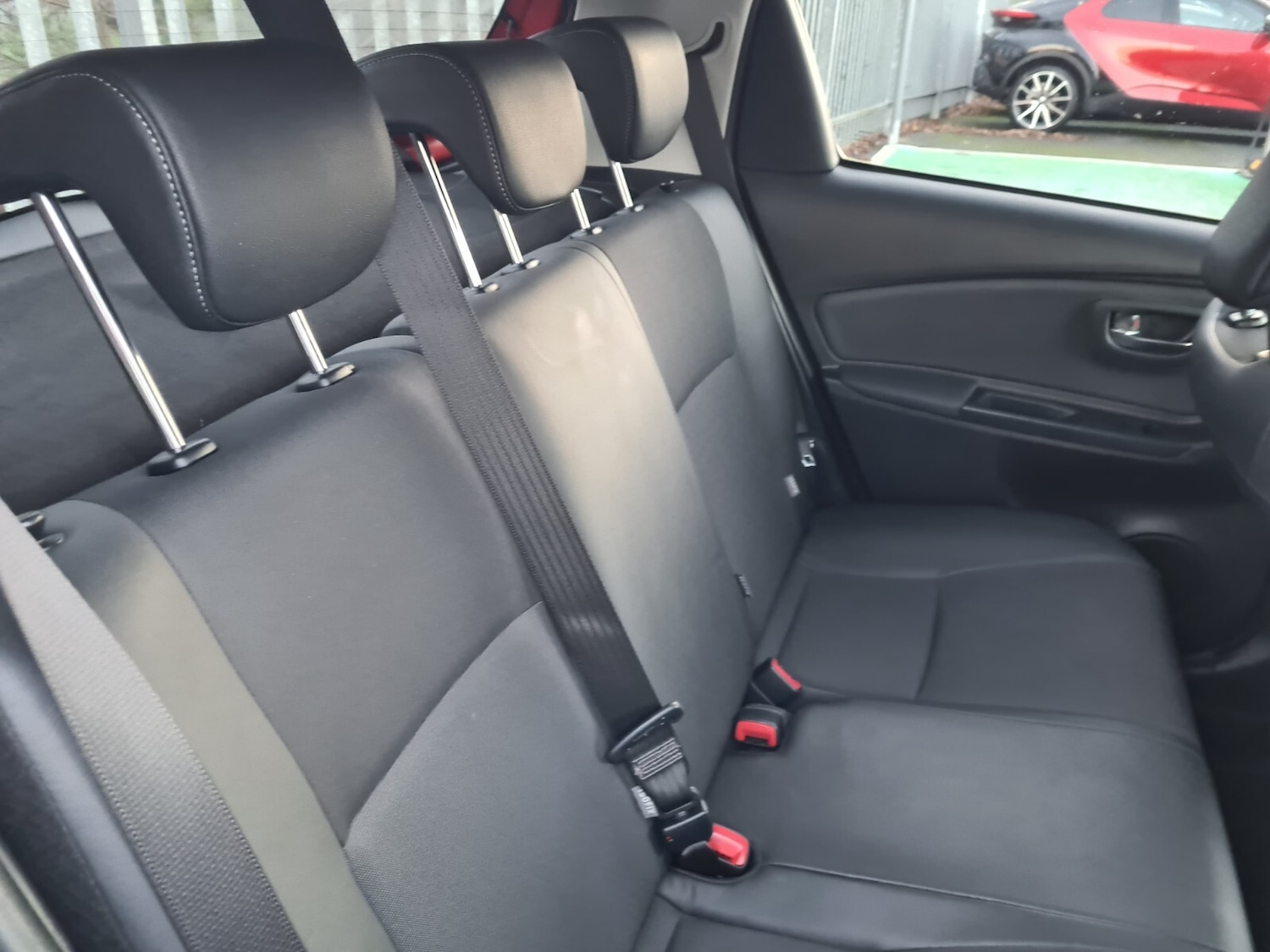 Used Toyota Yaris 2016 for sale - 77019883: Photo 15