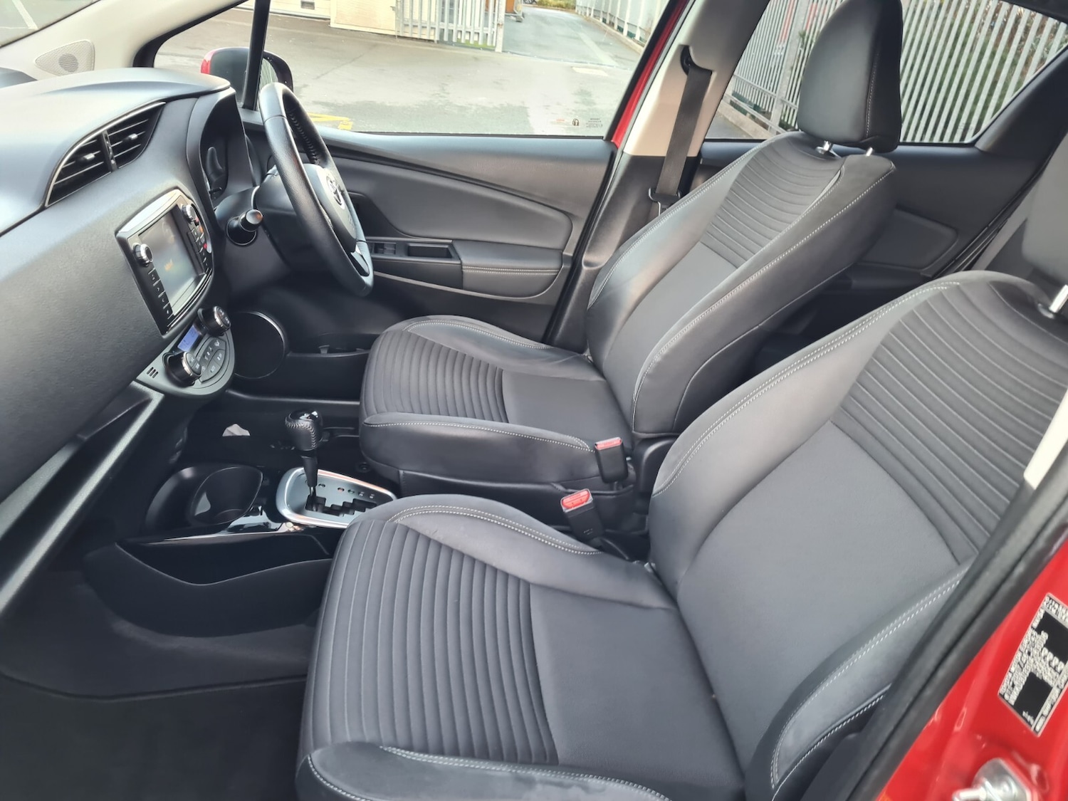 Used Toyota Yaris 2016 for sale - 77019883: Photo 19