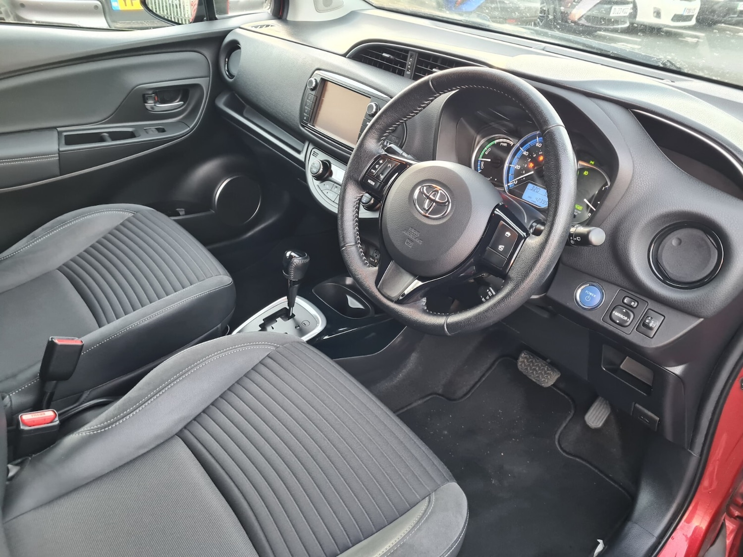 Used Toyota Yaris 2016 for sale - 77019883: Photo 9