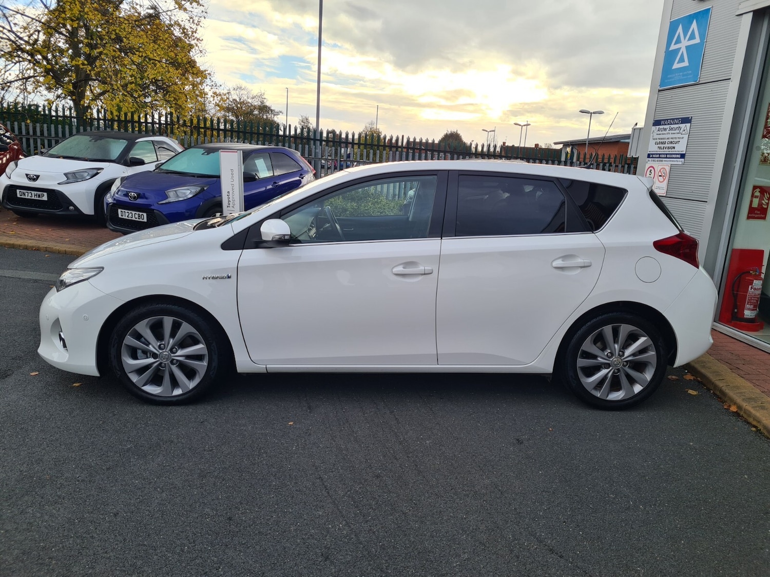 Used Toyota Auris 2013 for sale - 76355208: Photo 4