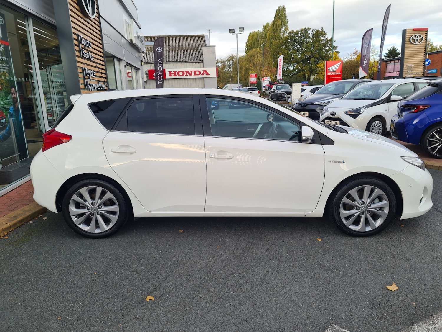 Used Toyota Auris 2013 for sale - 76355208: Photo 9