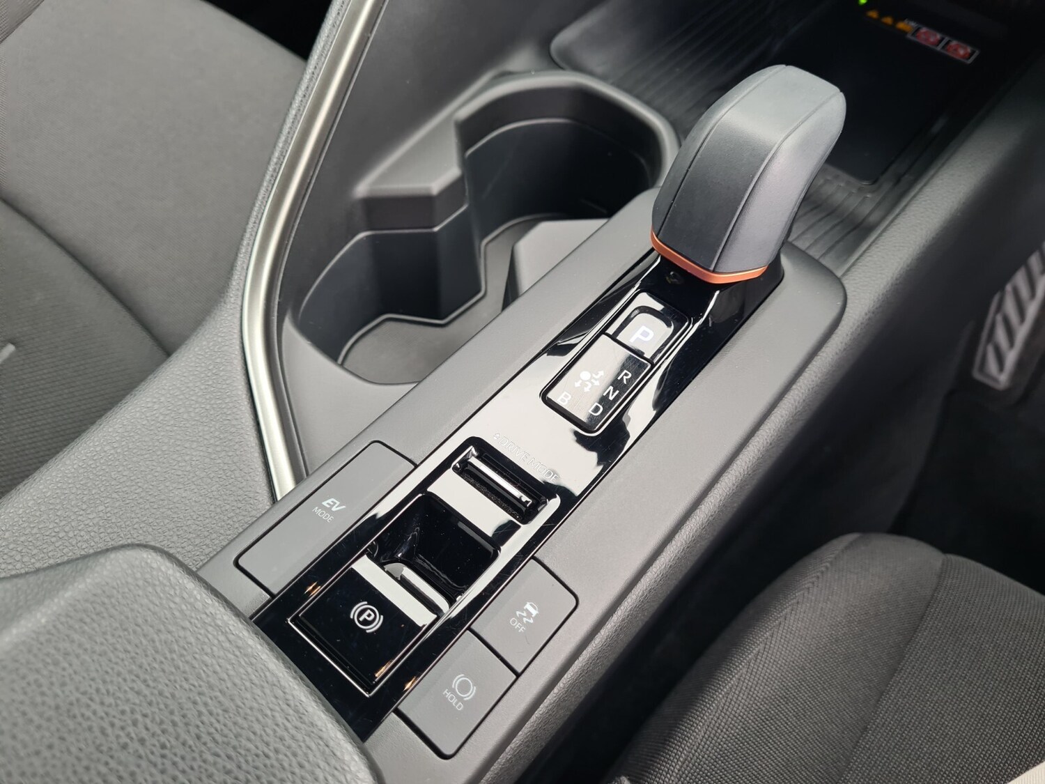 Used Toyota C-HR 2024 for sale - 76856377: Photo 17