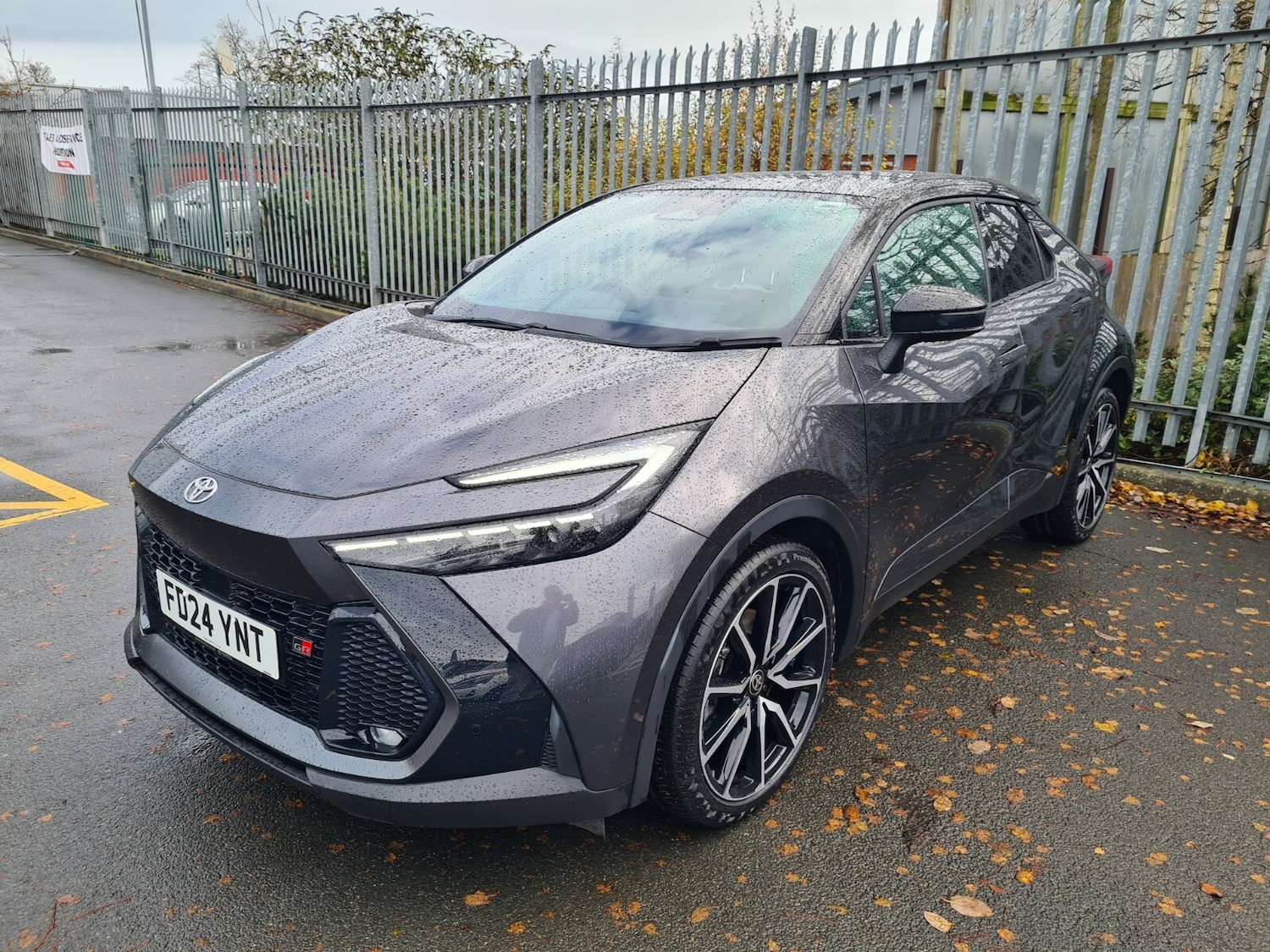 Used Toyota C-HR 2024 for sale - 77710931: Photo 3