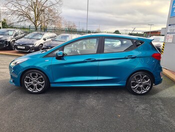 Used Ford Fiesta 2018 for sale - 77619074: Photo