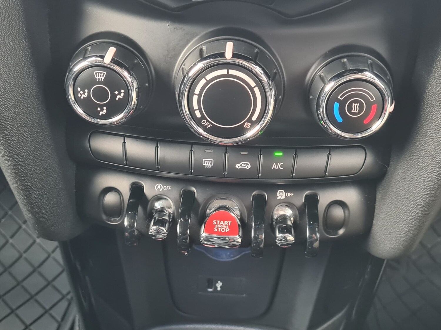 Used MINI Hatch 2019 for sale - 77588564: Photo 15