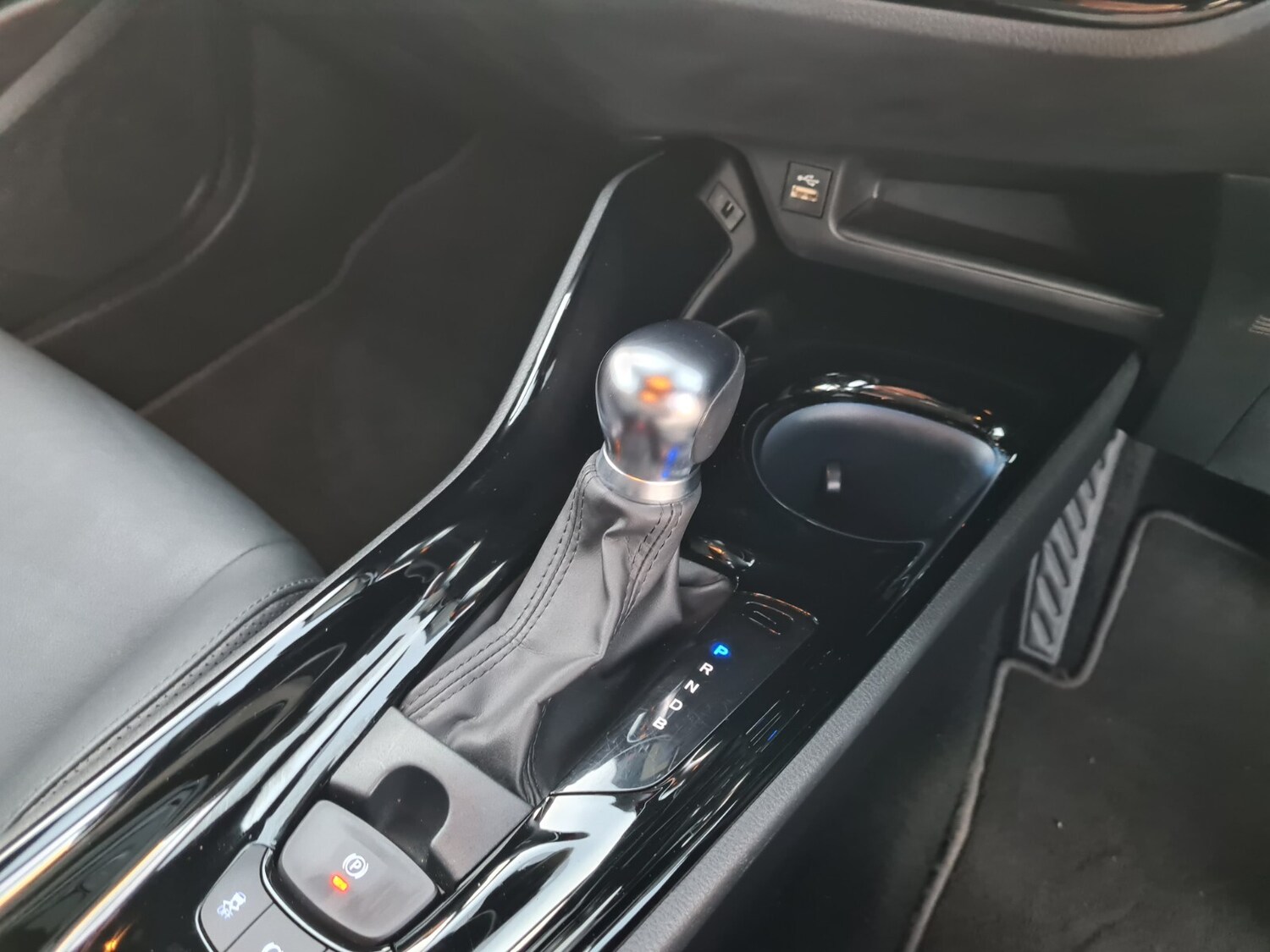 Used Toyota C-HR 2023 for sale - 76856390: Photo 15