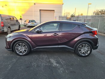Used Toyota C-HR 2023 for sale - 76856390: Photo