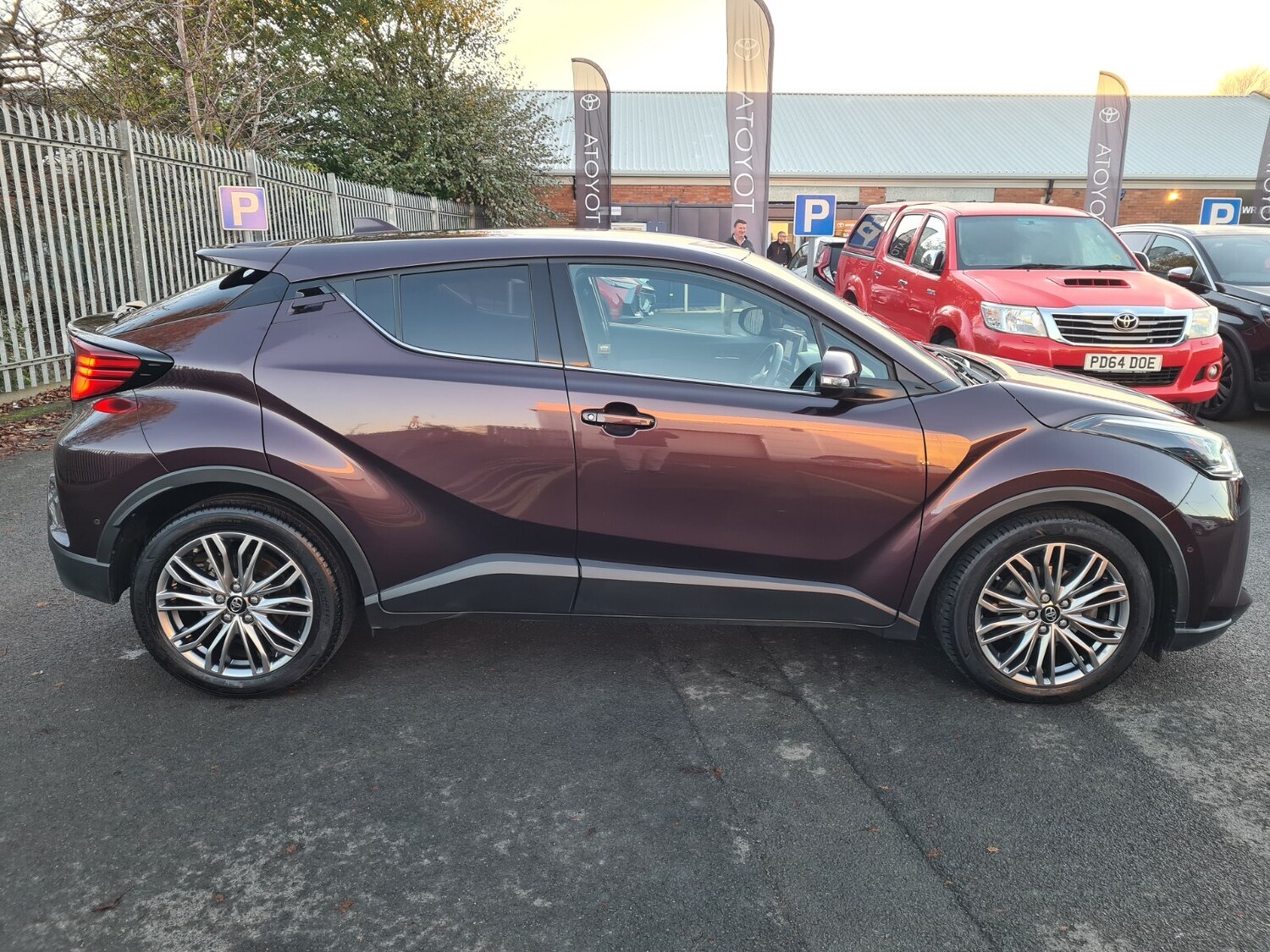 Used Toyota C-HR 2023 for sale - 76856390: Photo 8