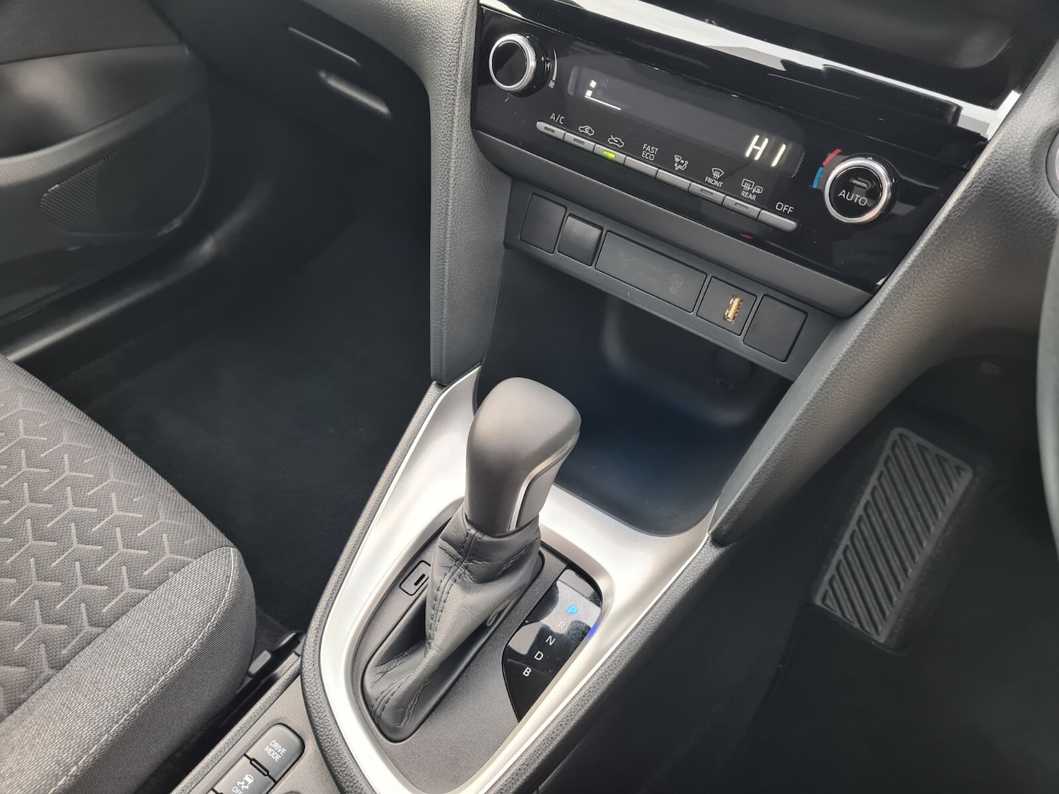 Used Toyota Yaris Cross 2022 for sale - 77019852: Photo 15