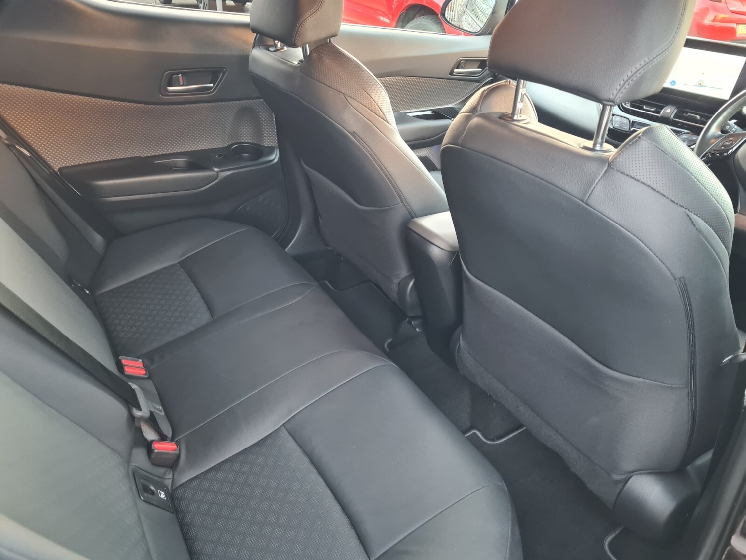 Used Toyota C-HR 2023 for sale - 76704321: Photo 18