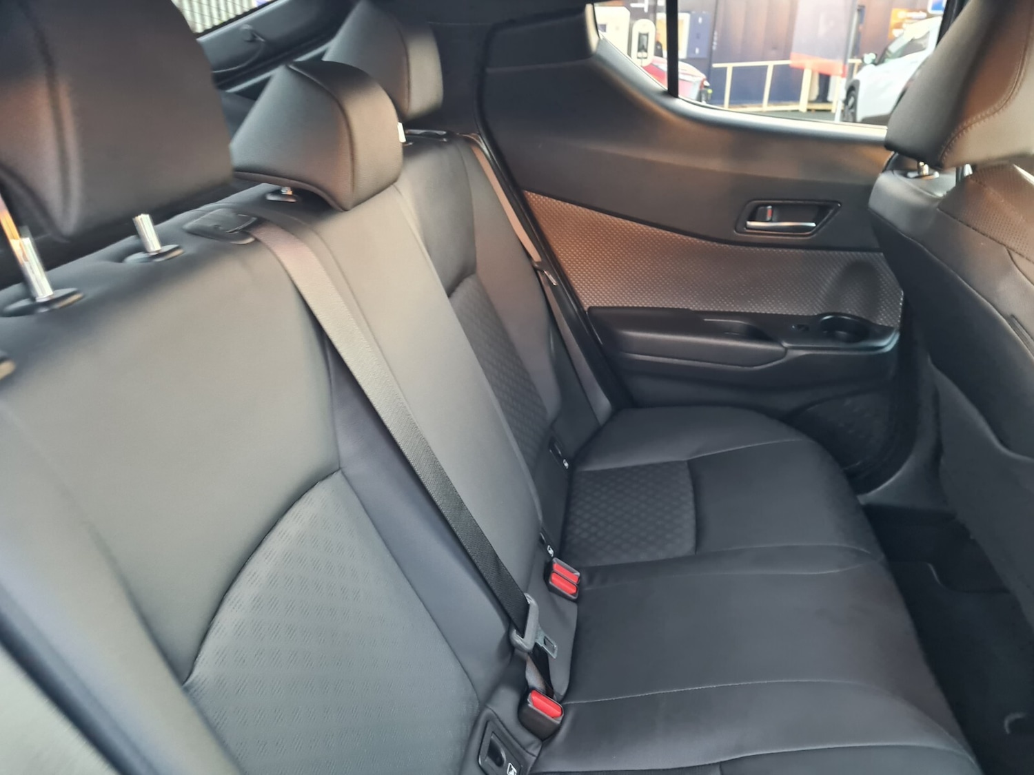 Used Toyota C-HR 2023 for sale - 76704321: Photo 19