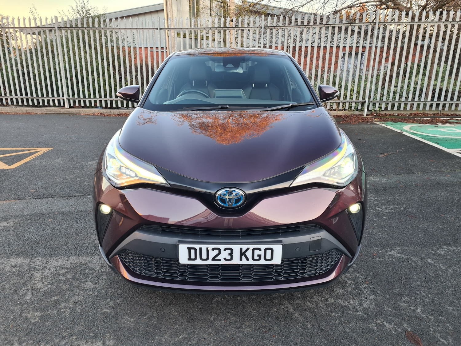 Used Toyota C-HR 2023 for sale - 76704321: Photo 2