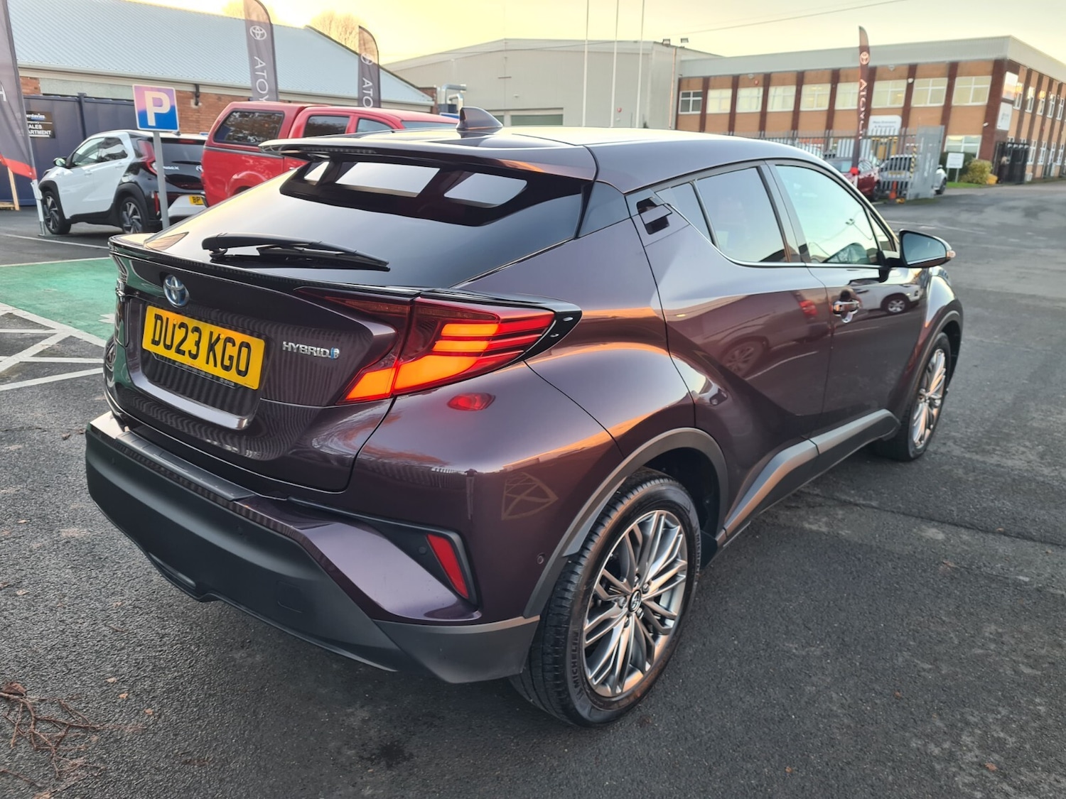 Used Toyota C-HR 2023 for sale - 76704321: Photo 7