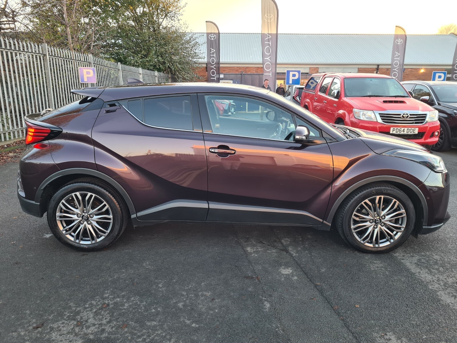 Used Toyota C-HR 2023 for sale - 76704321: Photo 8
