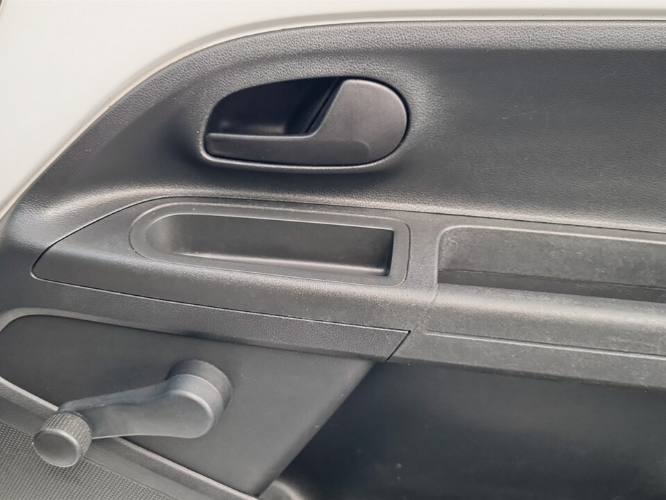 Used Volkswagen up! 2014 for sale - 78215964: Photo 28