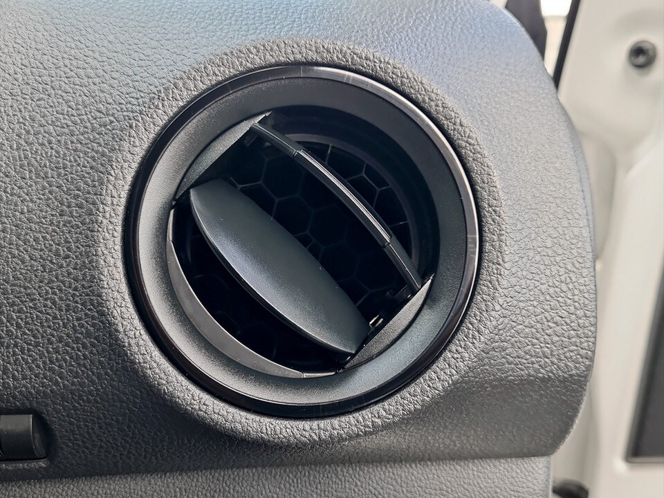 Used Volkswagen up! 2014 for sale - 78215964: Photo 31