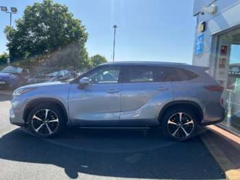 Used Toyota Highlander 2021 for sale - 75219913: Photo