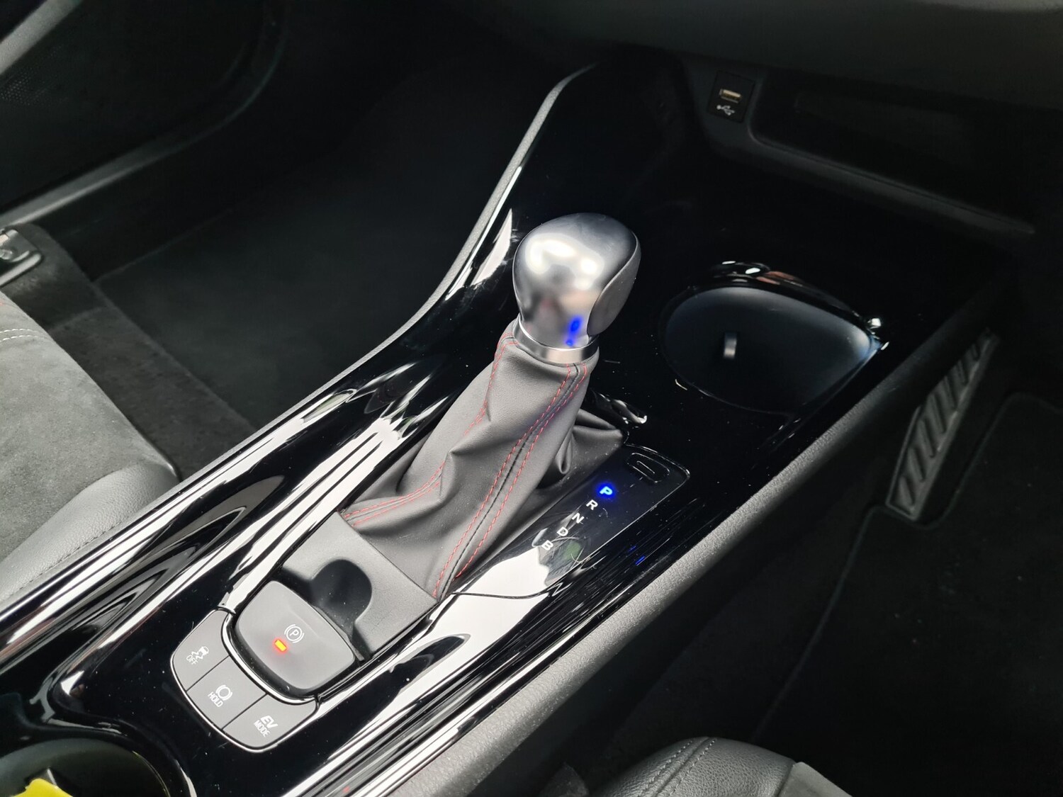 Used Toyota C-HR 2021 for sale - 76856437: Photo 14