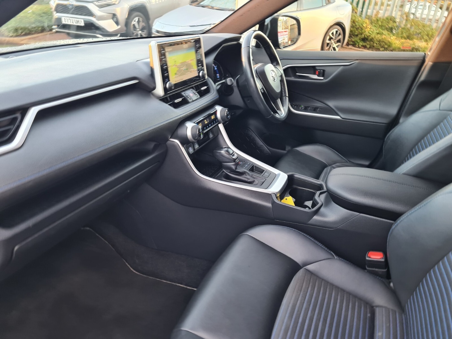 Used Toyota RAV4 2020 for sale - 77019874: Photo 23