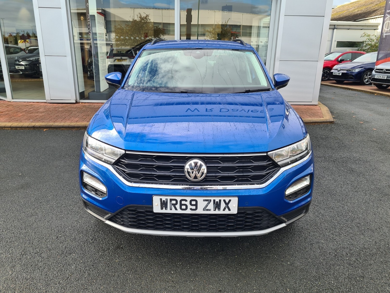 Used Volkswagen T-Roc 2019 for sale - 76338885: Photo 2