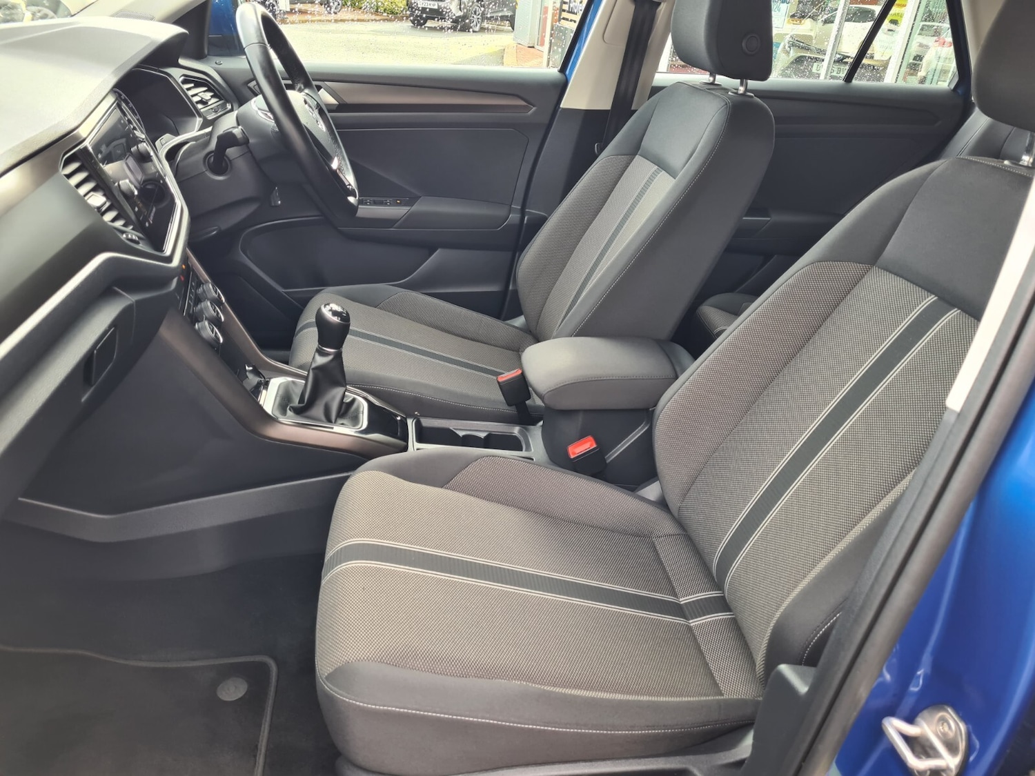 Used Volkswagen T-Roc 2019 for sale - 76338885: Photo 22