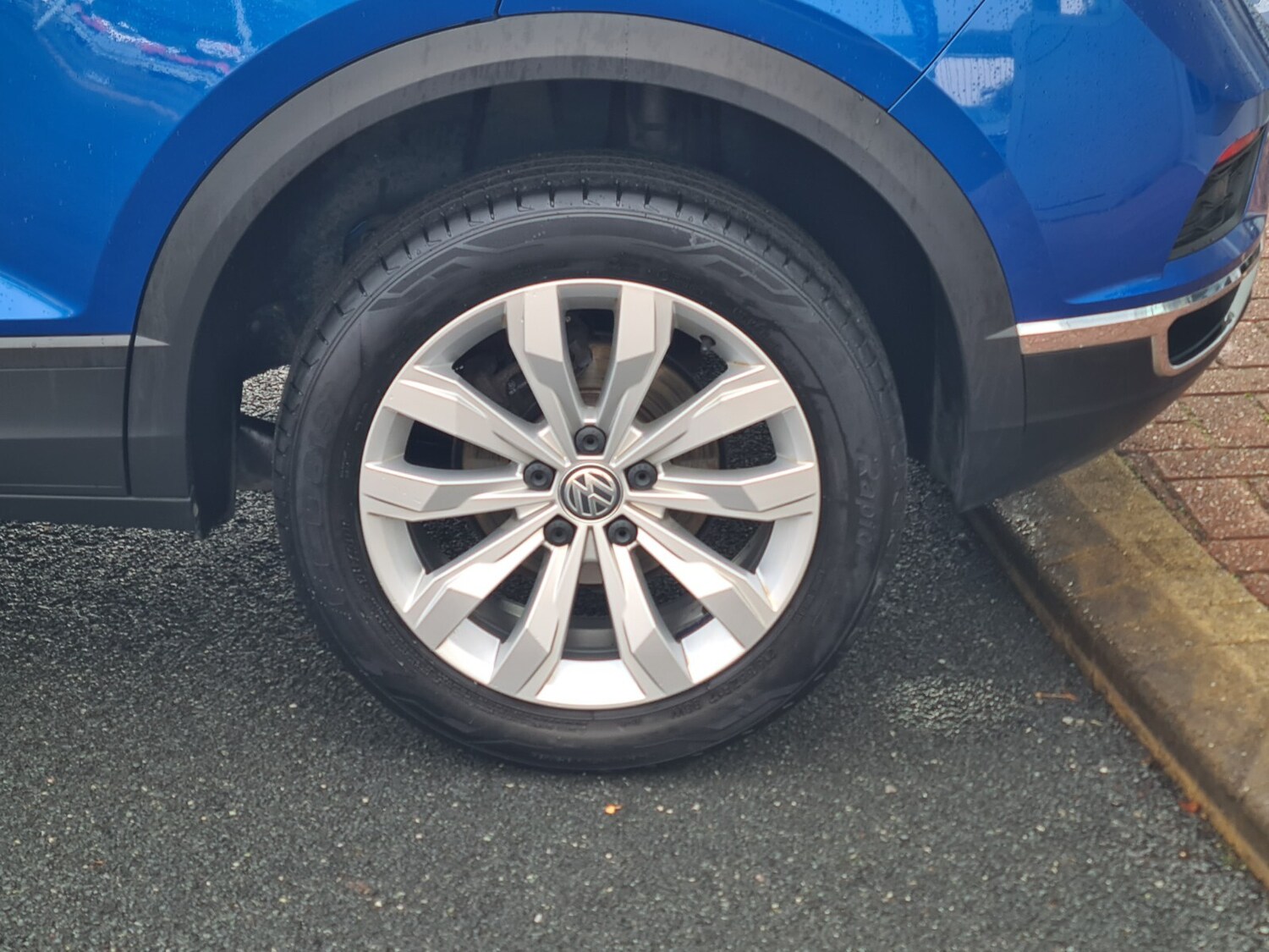 Used Volkswagen T-Roc 2019 for sale - 76338885: Photo 5