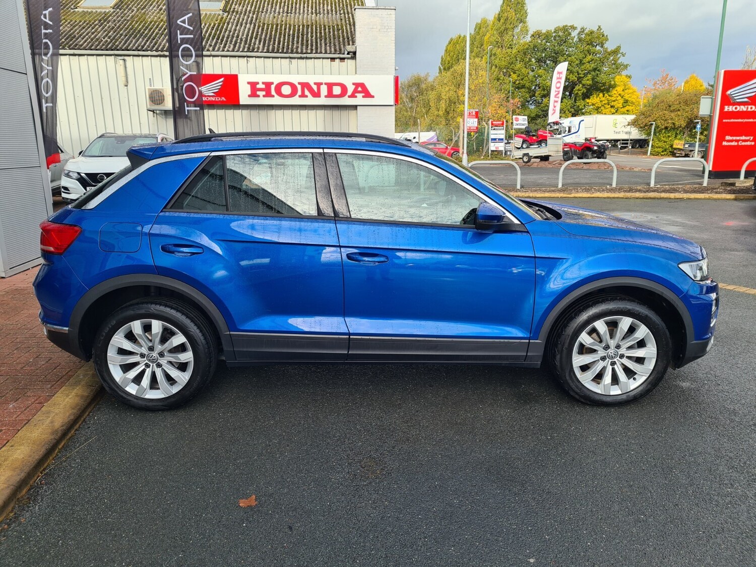 Used Volkswagen T-Roc 2019 for sale - 76338885: Photo 9