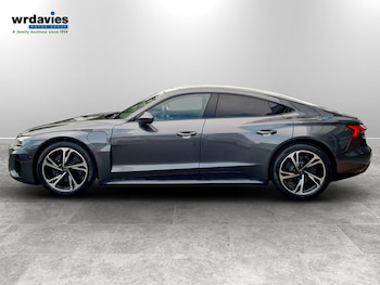 Used Audi e-tron GT 2023 for sale - 78953572: Photo