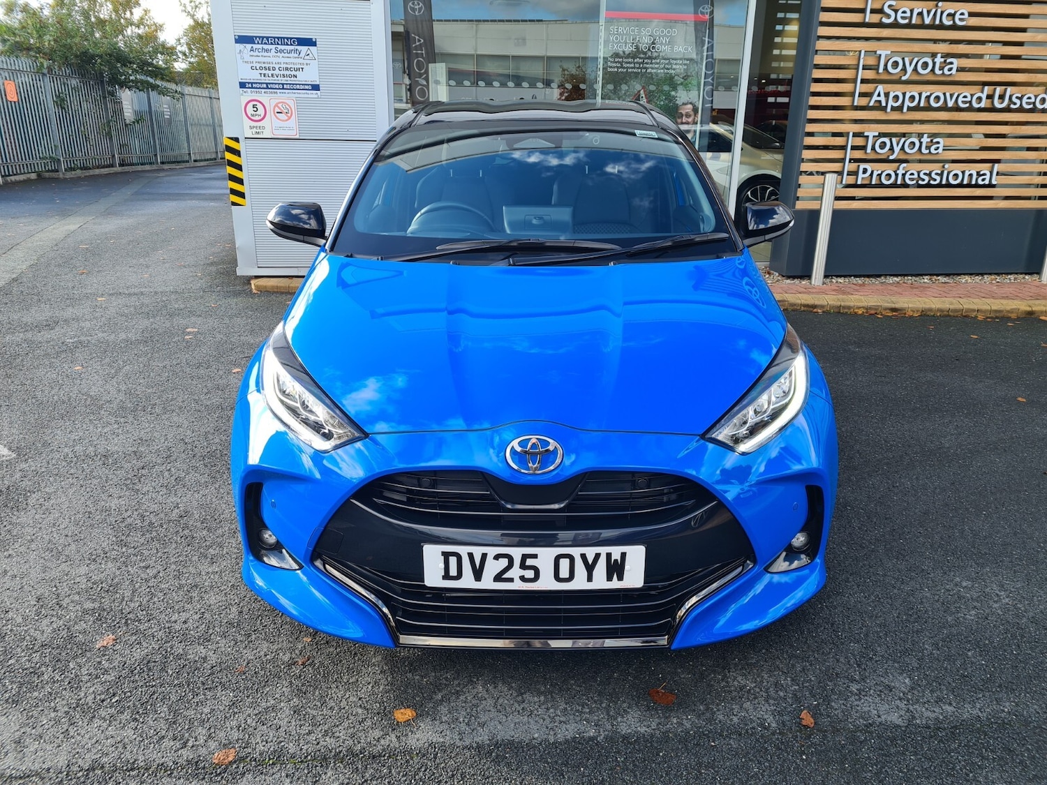 Used Toyota Yaris 2025 for sale - 76355041: Photo 2