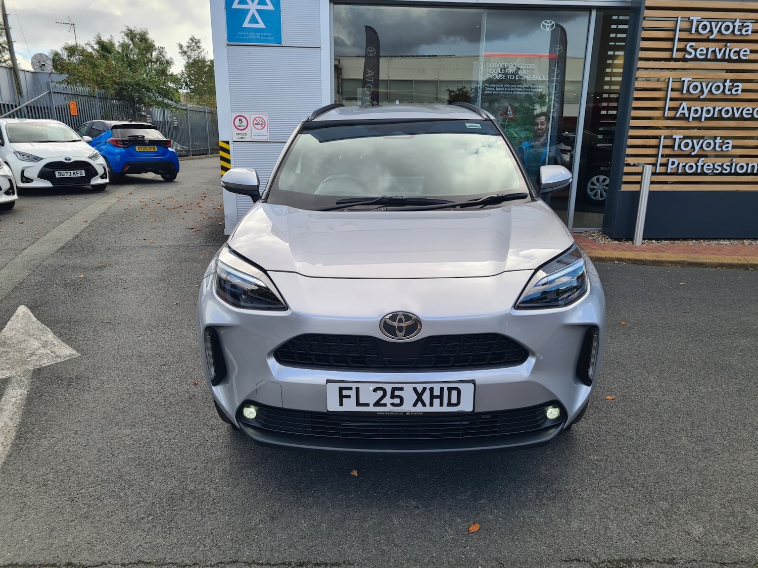 Used Toyota Yaris Cross 2025 for sale - 77165496: Photo 2