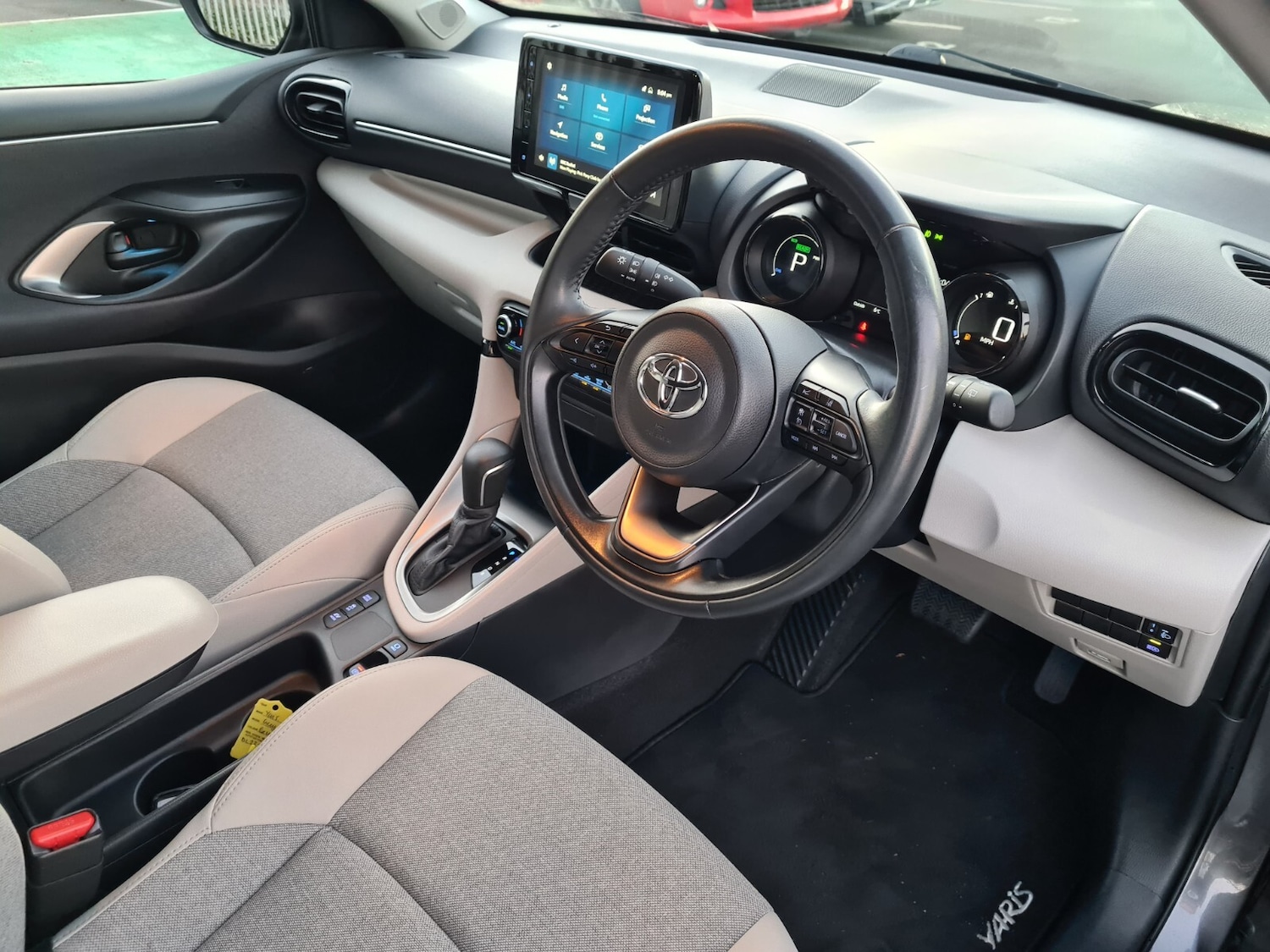 Used Toyota Yaris 2023 for sale - 76704327: Photo 10