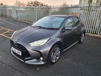 Used Toyota Yaris 2023 for sale - 76704327: Photo