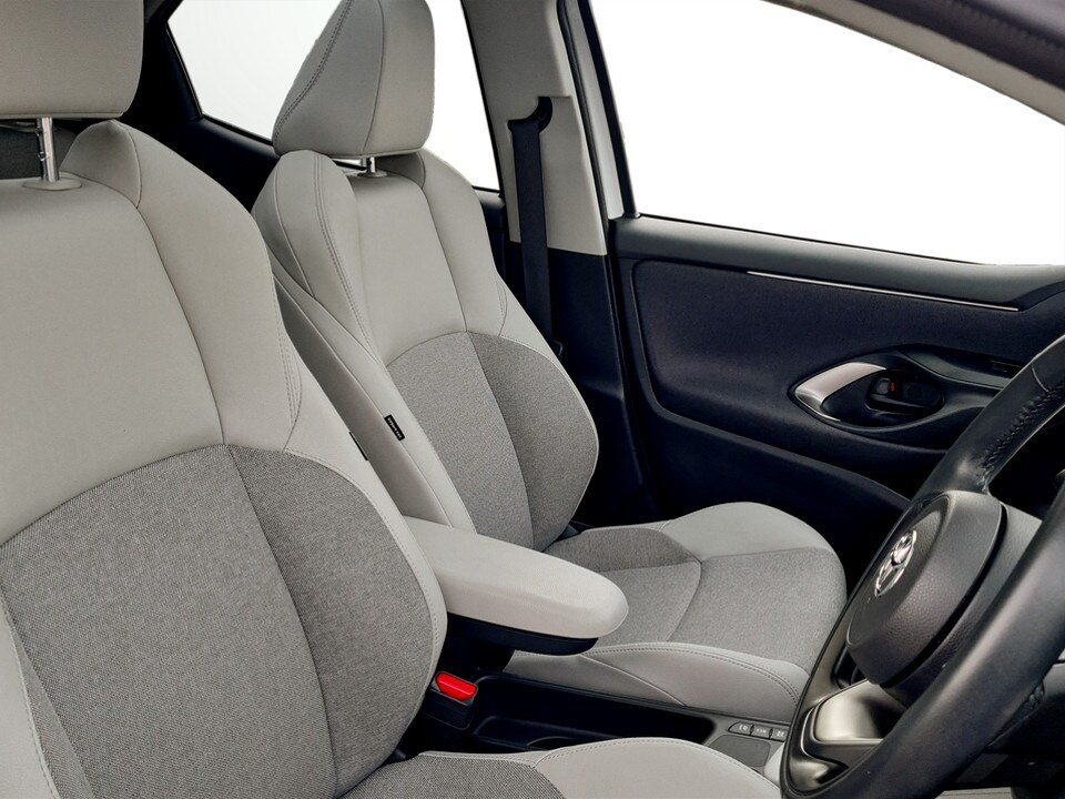 Used Toyota Yaris 2022 for sale - 77971667: Photo 19