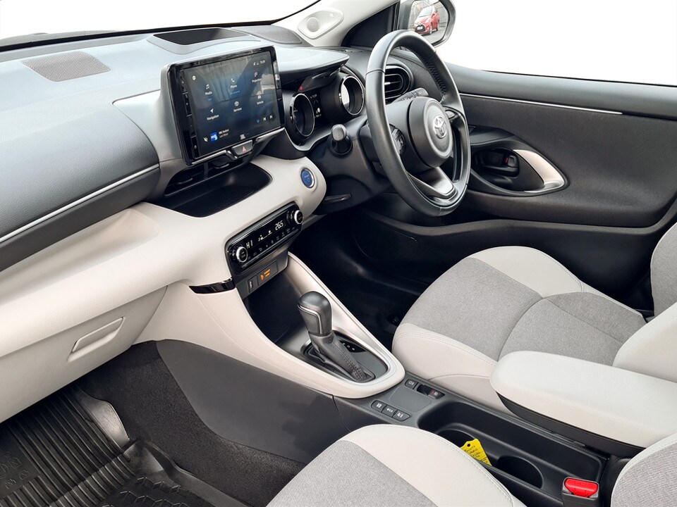 Used Toyota Yaris 2022 for sale - 77971667: Photo 23