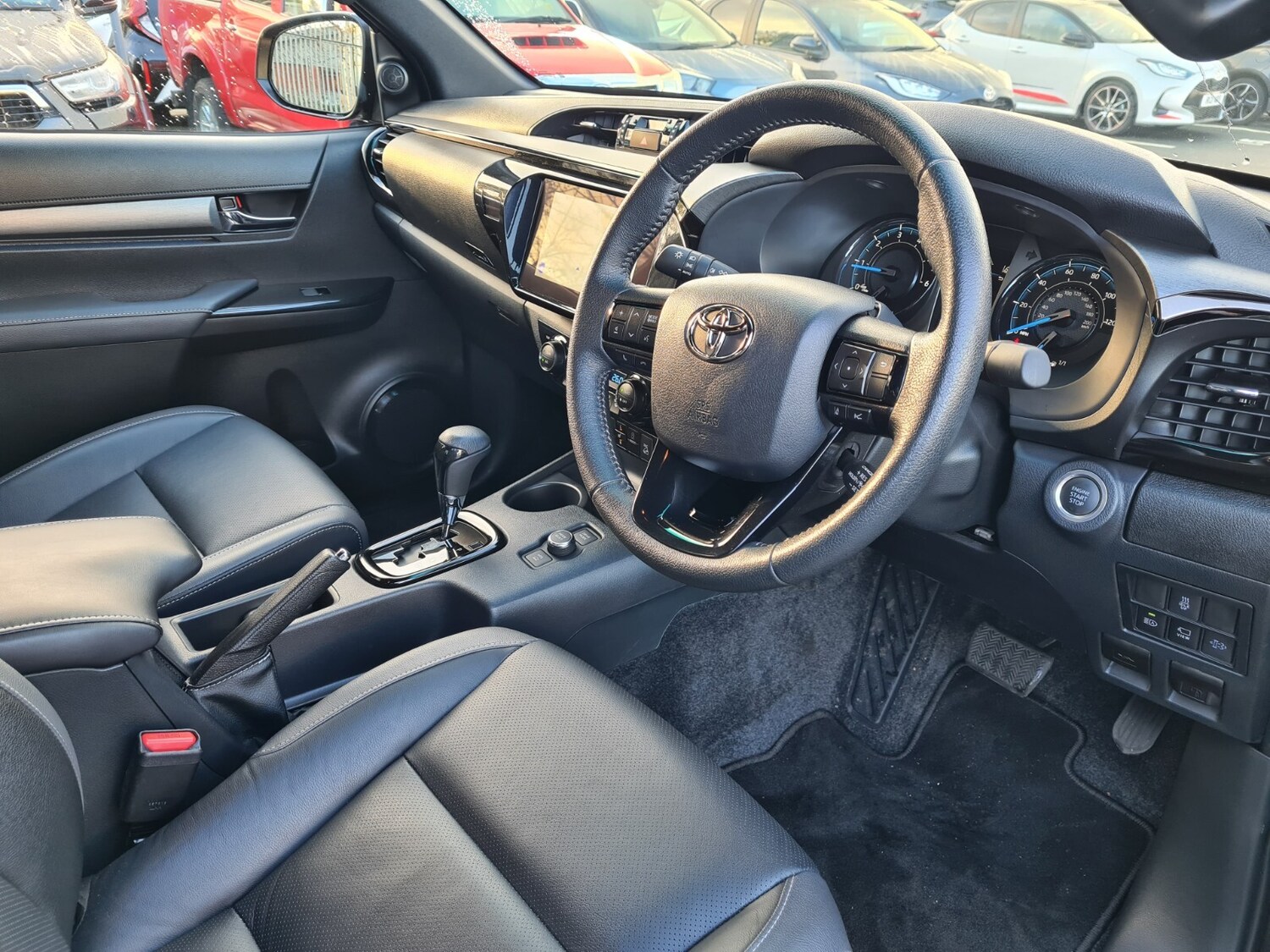 Used Toyota Hilux 2025 for sale - 76856379: Photo 10