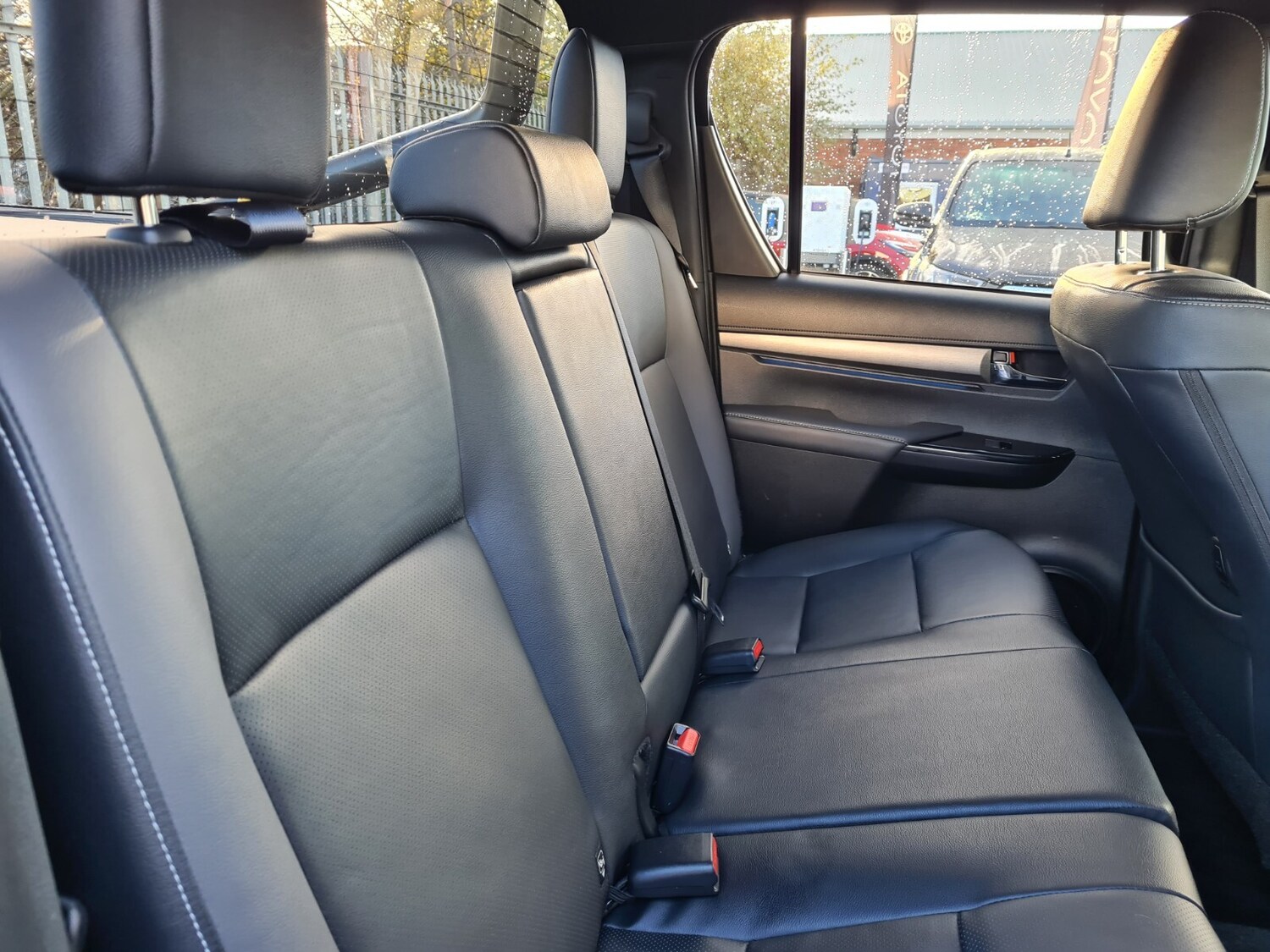 Used Toyota Hilux 2025 for sale - 76856379: Photo 18