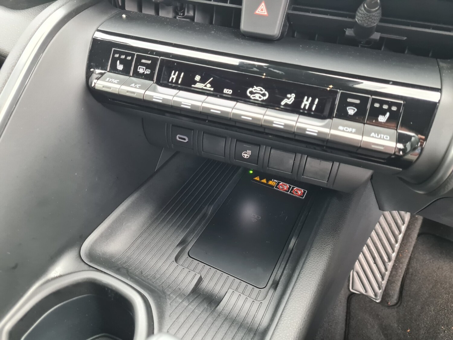 Used Toyota C-HR 2024 for sale - 77205649: Photo 14