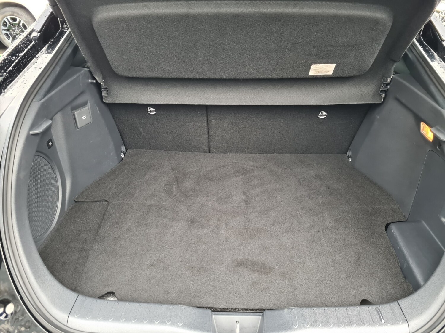 Used Toyota C-HR 2024 for sale - 77205649: Photo 18