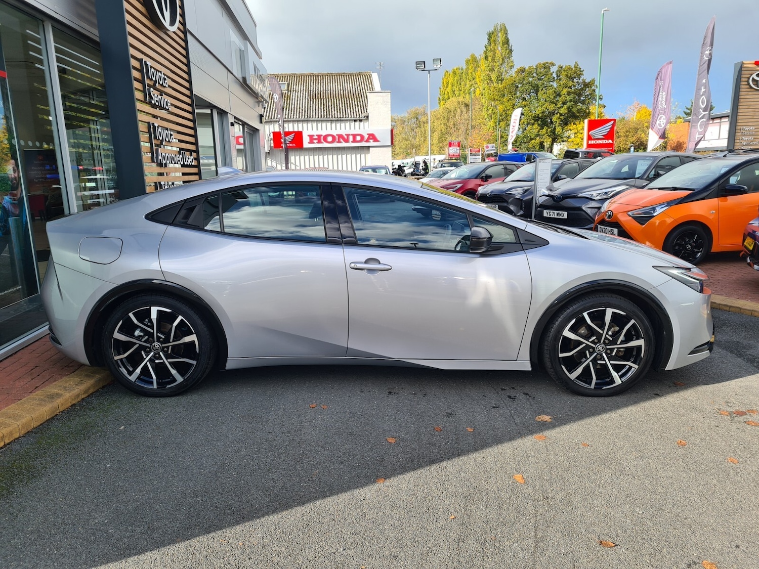 Used Toyota Prius 2024 for sale - 77019846: Photo 5