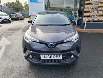 Used Toyota C-HR 2018 for sale - 76276645: Photo