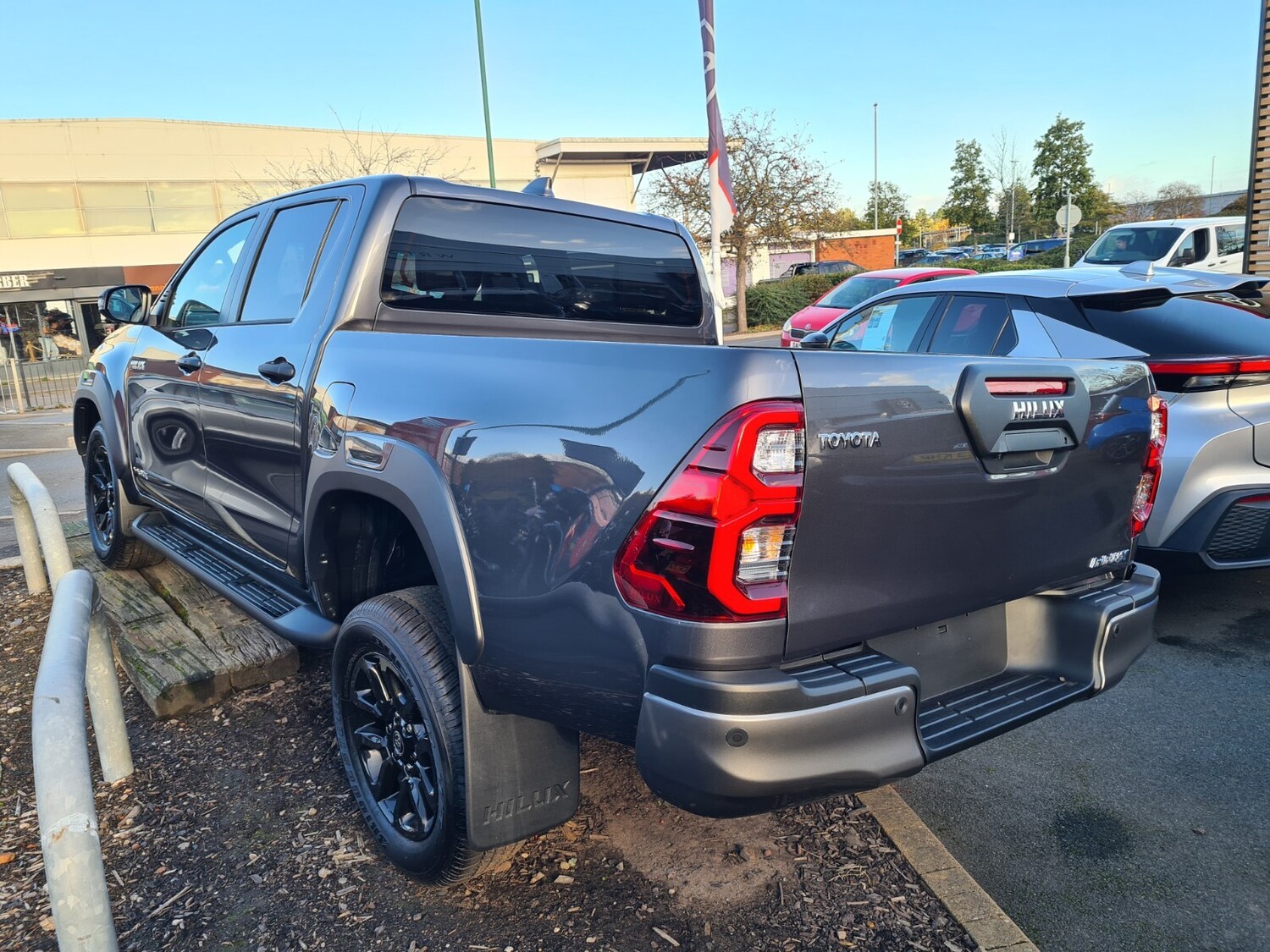 Used Toyota Hilux for sale - 76523603: Photo 4